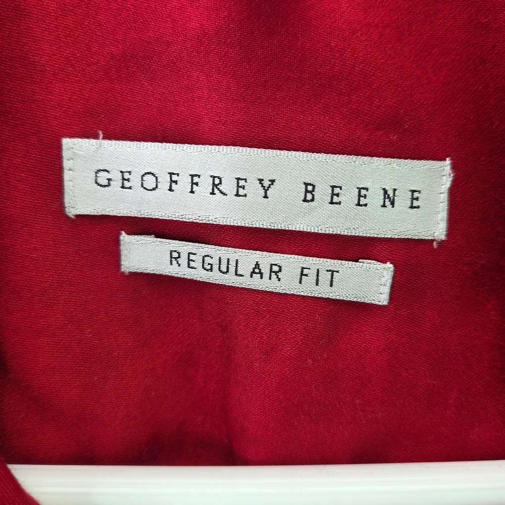 Geoffrey Beene Button Down Mens 17.5 32/33 Red Regular Fit Wrinkle Free Shirt - Picture 3 of 7